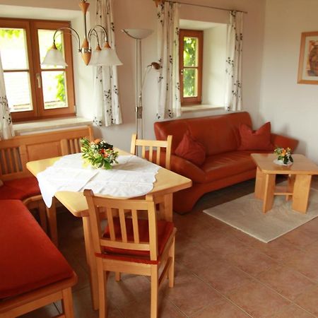 Ferienwohnung Fritzenwenger Ubersee Bagian luar foto